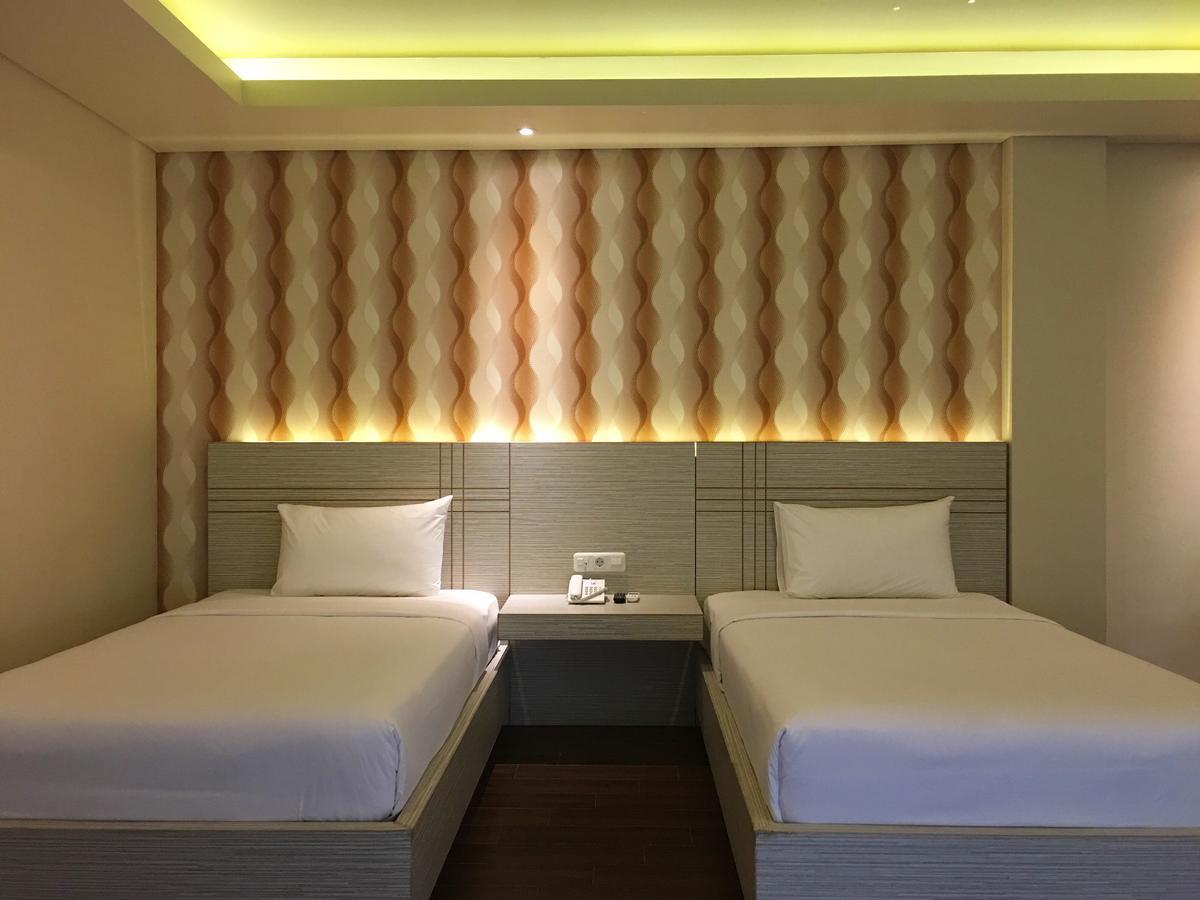 Grand Vilia Hotel Ланггур Экстерьер фото