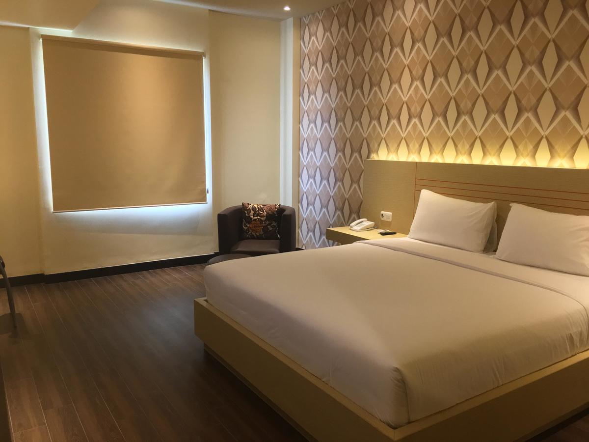 Grand Vilia Hotel Ланггур Экстерьер фото