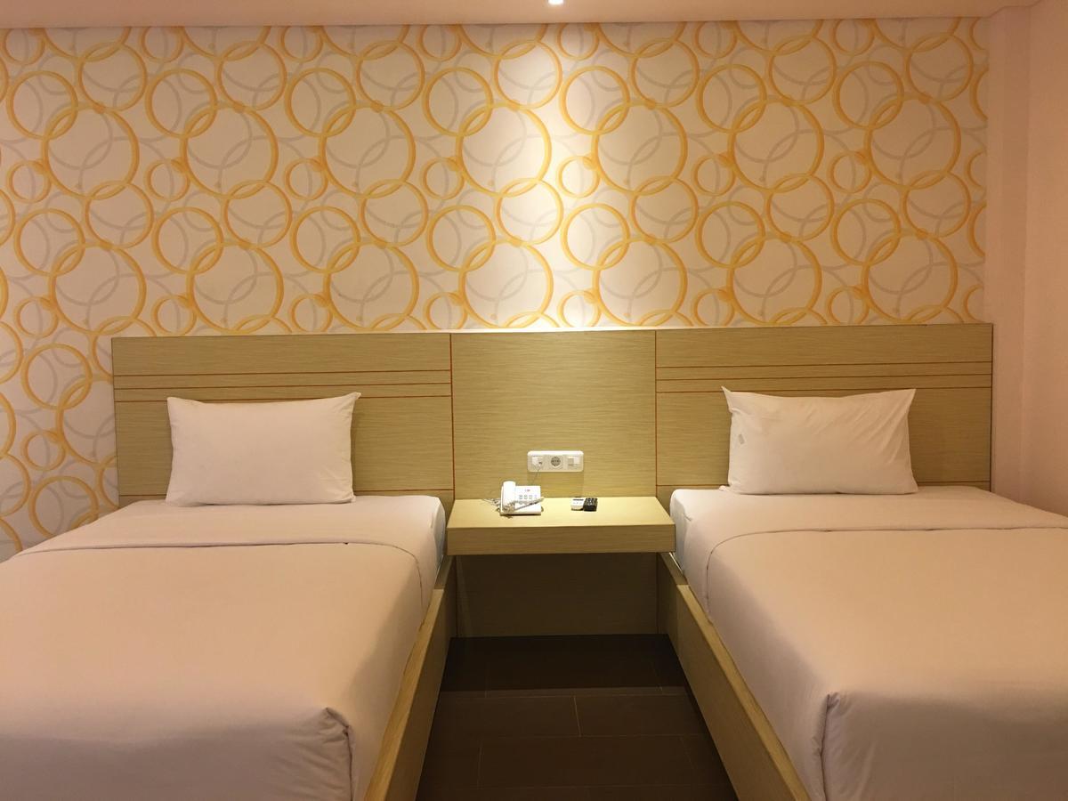 Grand Vilia Hotel Ланггур Экстерьер фото