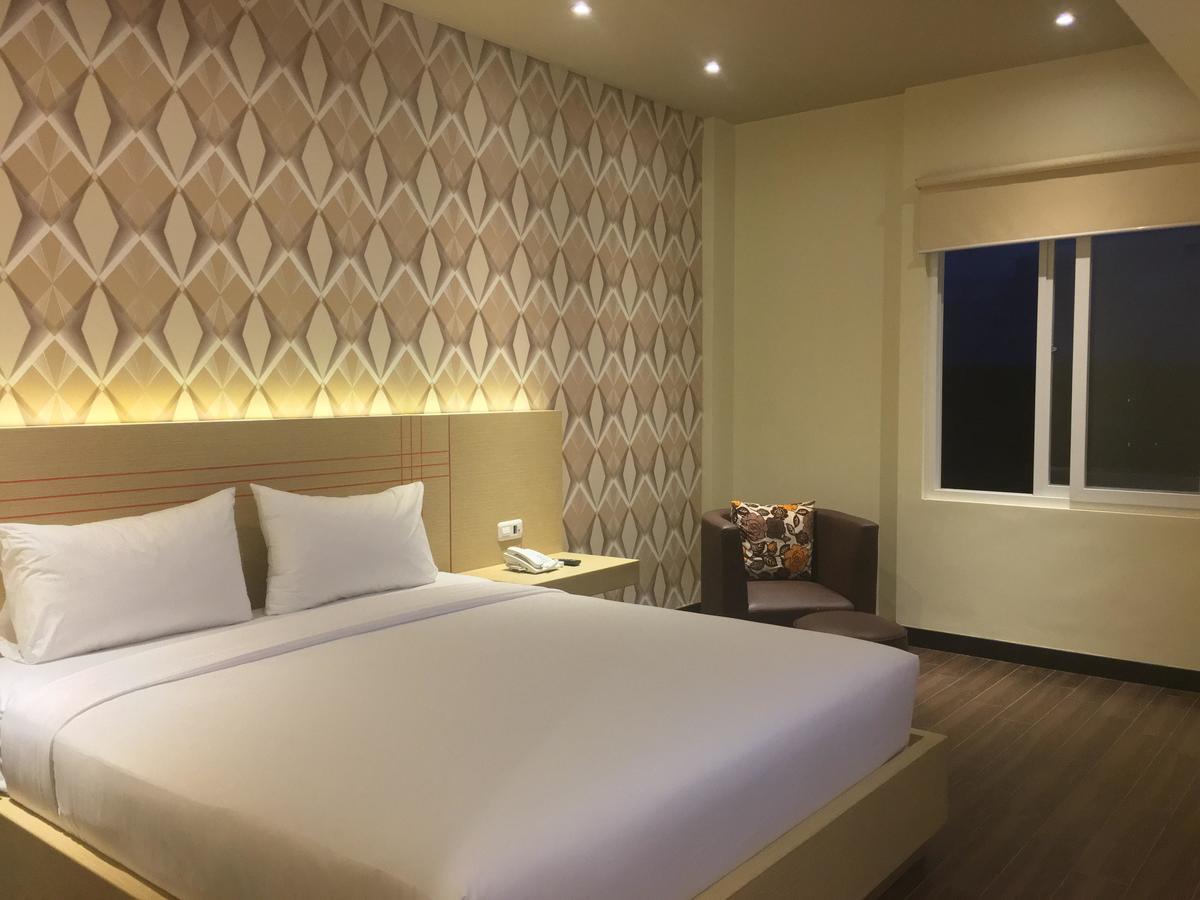 Grand Vilia Hotel Ланггур Экстерьер фото