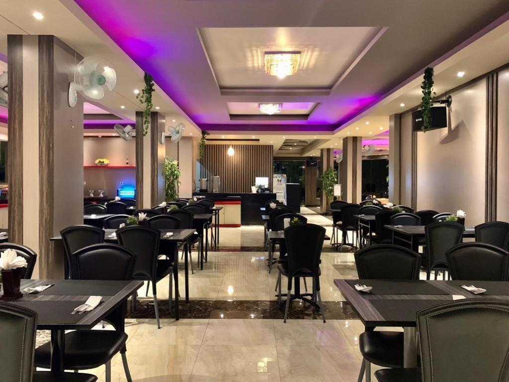 Grand Vilia Hotel Ланггур Экстерьер фото